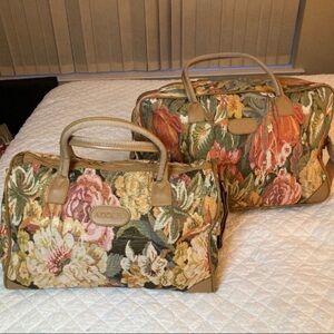 Adolfo luggage bag set